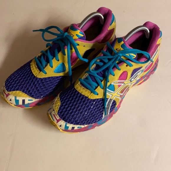 Asics Shoes - Asics Noosa Tris size 10!